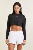 תמונת דוגמן קידמית של Train Natural Hand Jersey Crop LS