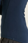 תמונת תקריב דוגמן של Hold Tight Long-Sleeve Shirt