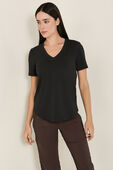 Love V-Neck T-Shirt תמונת דוגמן קידמית של Love V-Neck T-Shirt
