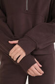 תמונת תקריב דוגמן של Scuba Oversized Half-Zip Hoodie