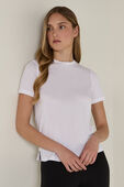 תמונת דוגמן קידמית של Ultralight Hip-Length T-Shirt