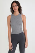 תמונת דוגמן קידמית של License to Train Tight-Fit Tank Top