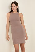 תמונת דוגמן קידמית של Ribbed Softstreme Slim-Fit Tank Dress