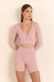 NULU LONG-SLEEVE CROPPED WRAP תמונת דוגמן קידמית של NULU LONG-SLEEVE CROPPED WRAP