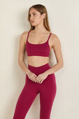 Wunder Train Strappy Racer Bra, C/D Cup תמונת דוגמן קידמית של Wunder Train Strappy Racer Bra, C/D Cup