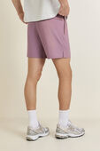 תמונת דוגמן אחורית של License To Train Short 7'' LL