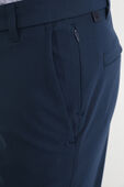 תמונת תקריב דוגמן של Commission Classic-Fit Pant 32"