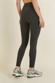 תמונת דוגמן אחורית של Wunder Under SmoothCover High-Rise Tight 28''