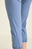 תמונת תקריב דוגמן של Adapted State High-Rise Cropped Jogger