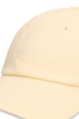 תמונת תקריב של Classic Unisex Ball Cap