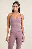 Align™ Cami Waist Length Tank Top C/D תמונת דוגמן קידמית של Align™ Cami Waist Length Tank Top C/D