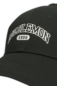 תמונת תקריב של Classic Ball Cap Structured