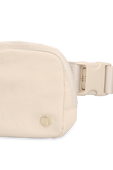 תמונת תקריב של Everywhere Belt Bag