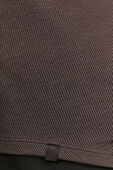 תמונת תקריב דוגמן של Hold Tight Long-Sleeve Shirt