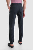 תמונת דוגמן אחורית של Commission Classic-Fit Pant 32"