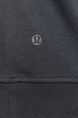תמונת תקריב דוגמן של City Sweat Pullover Hoodie