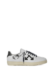 תמונה קידמית של White Low Vulcanized Sneakers
