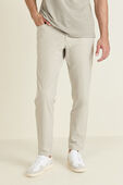 ABC Slim-Fit Pant 32" Warpstreme תמונת דוגמן קידמית של ABC Slim-Fit Pant 32" Warpstreme