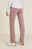 תמונת דוגמן אחורית של Softstreme High-Rise Pant Regular