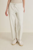תמונת דוגמן קידמית של Tapered-Leg Mid-Rise Pant 7/8 Luxtreme