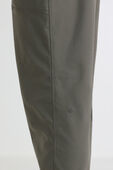 תמונת תקריב דוגמן של ABC Jogger