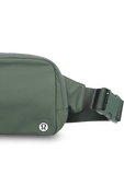 תמונת תקריב של Everywhere Belt Bag Large