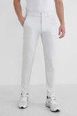 תמונת דוגמן קידמית של Commission Slim-Fit Pant 32