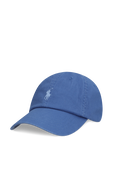 תמונה קידמית של כובע בייסבול