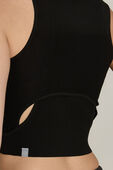 תמונת תקריב דוגמן של Cut-Out Knit Tank Top