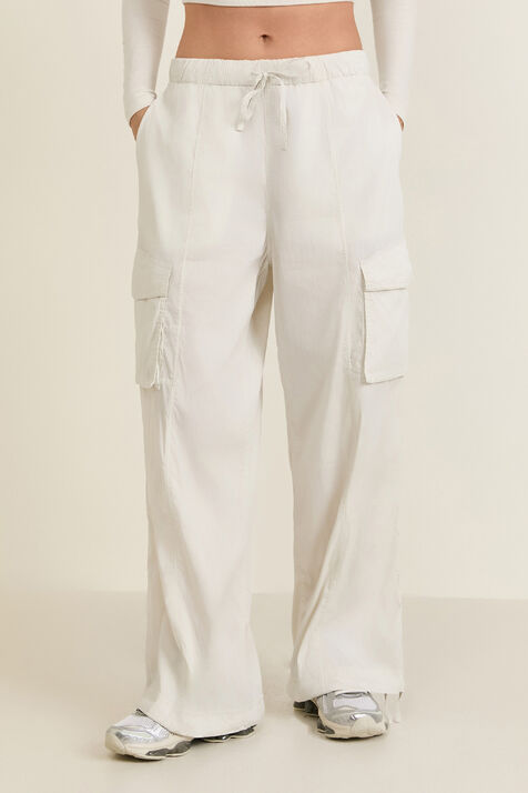 Lightweight Adjustable Mid-Rise Cargo Pant