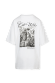 תמונה אחורית של Botanical New Tomboy Tee in White