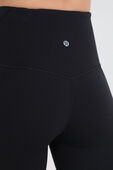 תמונת תקריב דוגמן של Align™ High-Rise Pant 25" *Pockets