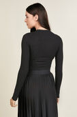 תמונת דוגמן אחורית של Wundermost Ribbed Wool Crewneck Long-Sleeve Bodysuit