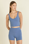 תמונת דוגמן קידמית של Align™ Tank Top