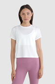 תמונת דוגמן קידמית של Classic-Fit Cotton-Blend Tee