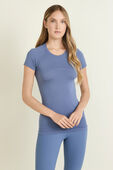 Swiftly Tech Short Sleeve Shirt 2.0 תמונת דוגמן קידמית של Swiftly Tech Short Sleeve Shirt 2.0