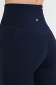 תמונת תקריב דוגמן של Align High-Rise Pant 28" Leggings