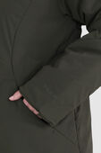 תמונת תקריב דוגמן של Water-Resistant Insulated Shirt Jacket