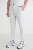 תמונת דוגמן קידמית של Slim-Tapered Twill Trouser *Cropped