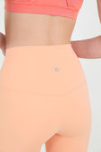 תמונת תקריב דוגמן של Align High-Rise Pant 28