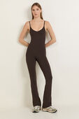 תמונת דוגמן קידמית של Align™ Mini-Flare Bodysuit