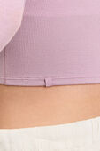 תמונת תקריב דוגמן של Hold Tight Straight-Hem Cropped Long-Sleeve Shirt
