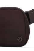 תמונת תקריב של Everywhere Belt Bag