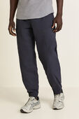 Lightweight Cargo Pocket Jogger תמונת דוגמן קידמית של Lightweight Cargo Pocket Jogger