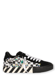 תמונה קידמית של Checked Vulcanized Sneakers in Black