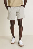 תמונת דוגמן קידמית של T.H.E. Linerless Short 7