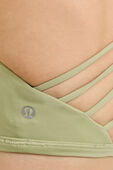 תמונת תקריב דוגמן של Free to Be Bra *Wild
