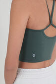 תמונת תקריב דוגמן של Wunder Train High-Neck Cross-Back Tank Top