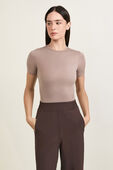 Nulu Short-Sleeve Crew Thong Bodysuit תמונת דוגמן קידמית של Nulu Short-Sleeve Crew Thong Bodysuit
