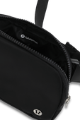 תמונת פנים של Everywhere Belt Bag 1L